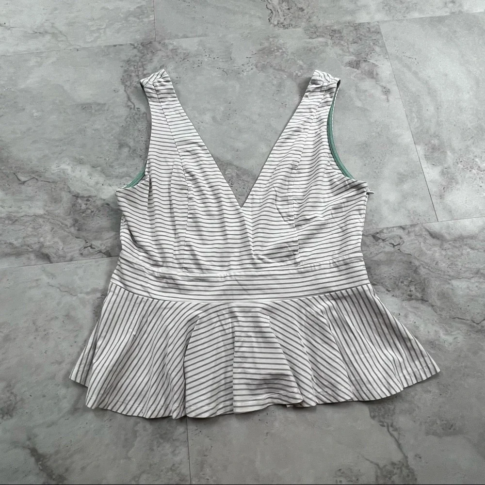 Hem & Thread Gray and White‎ Stripe Tank Top Size Large L